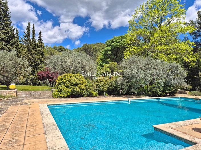 Image No.7-7 Bed House for sale