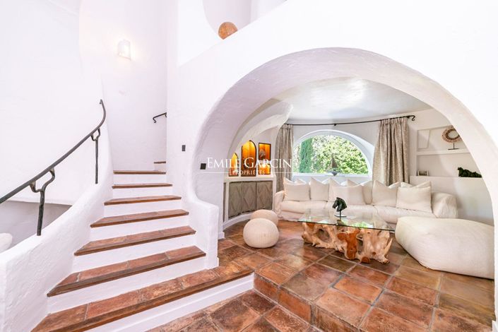 Image No.4-13 Bed House for sale