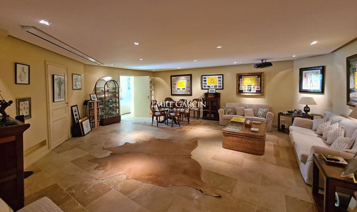 Image No.4-7 Bed House for sale