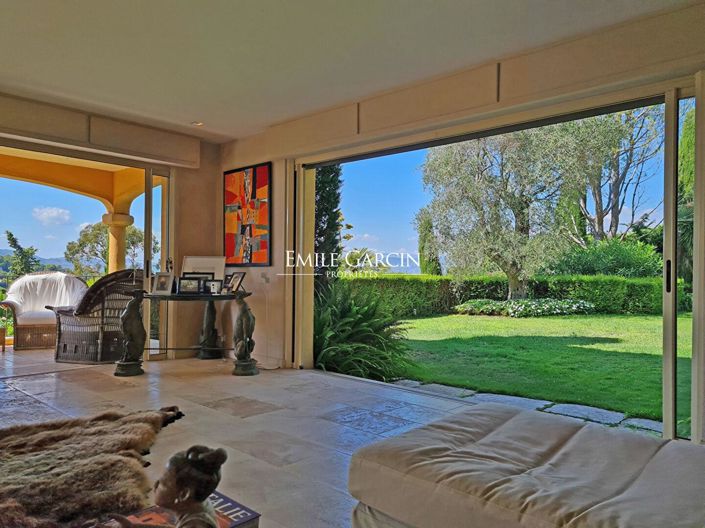 Image No.7-7 Bed House for sale