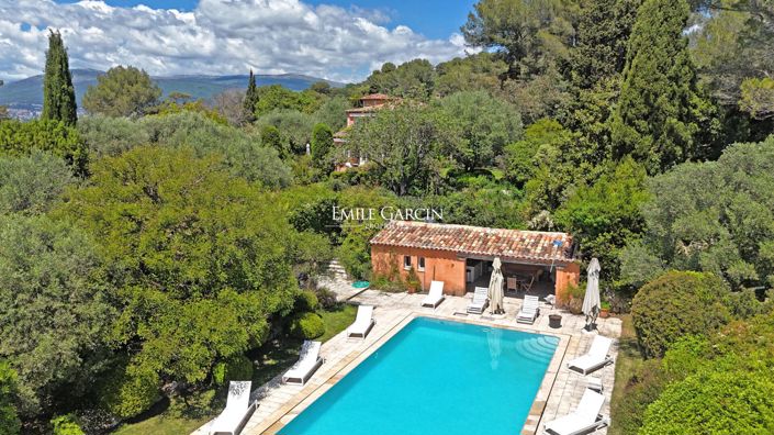 Image No.3-10 Bed Property for sale