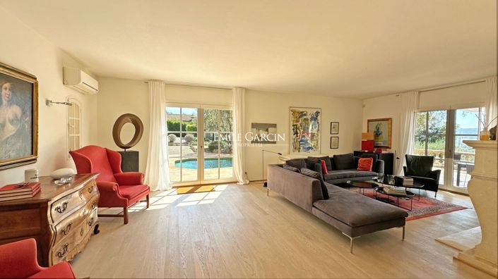 Image No.4-4 Bed House for sale