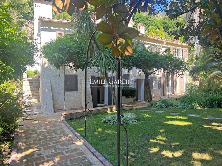 Image No.2-6 Bed House for sale