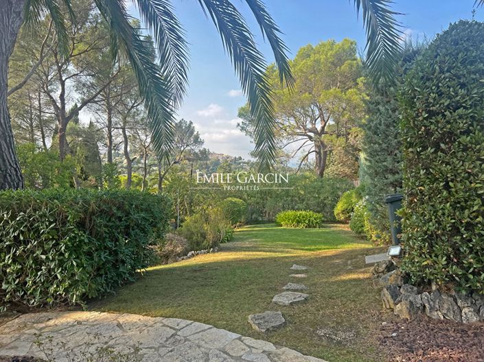 Image No.13-5 Bed House for sale