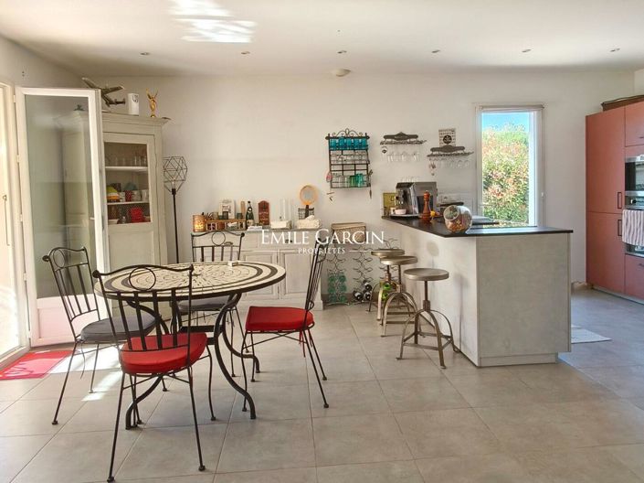 Image No.4-4 Bed House for sale