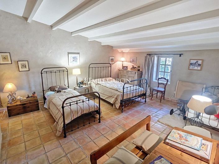 Image No.11-5 Bed House for sale