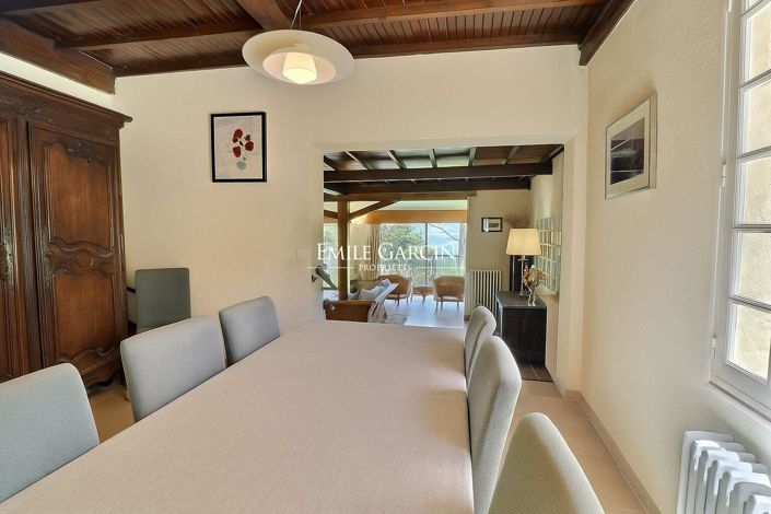 Image No.6-4 Bed House for sale