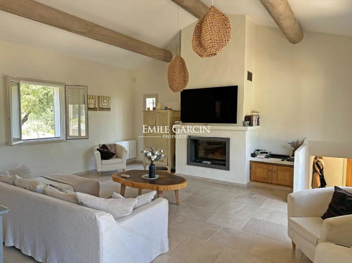 Image No.6-5 Bed House for sale