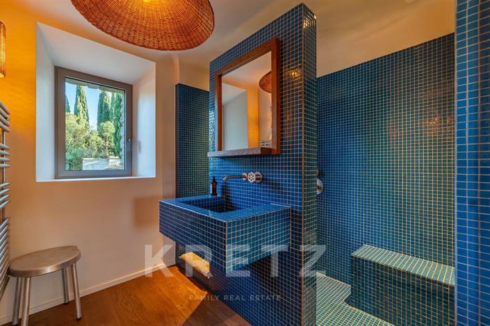 Image No.18-8 Bed House for sale