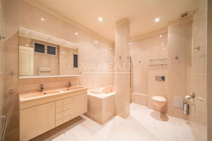 Image No.11-4 Bed Apartment for sale