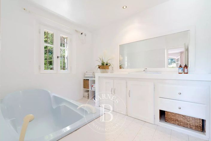 Image No.23-Maison de 4 chambres à vendre à Roquefort-les-Pins