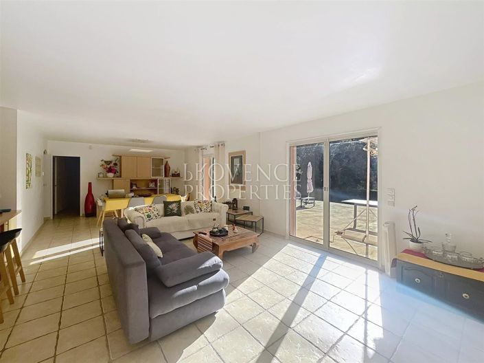 Image No.5-4 Bed House for sale