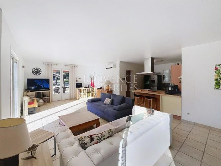 Image No.7-4 Bed House for sale