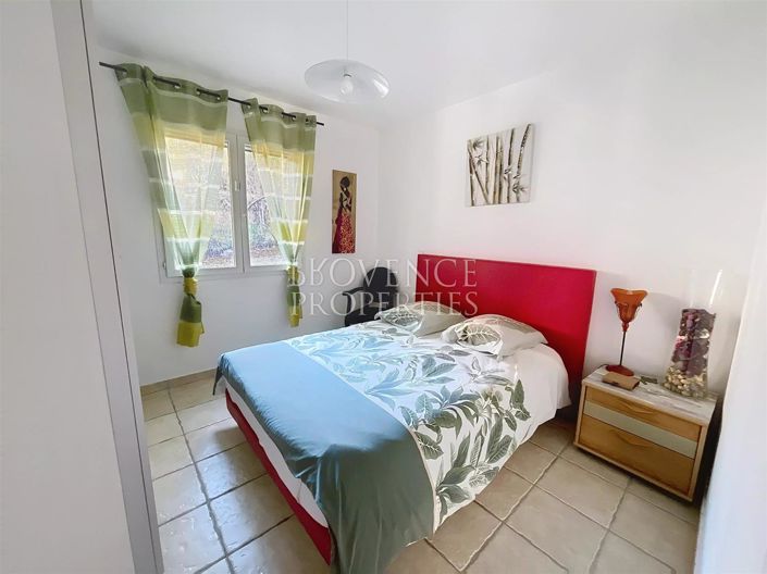 Image No.9-4 Bed House for sale