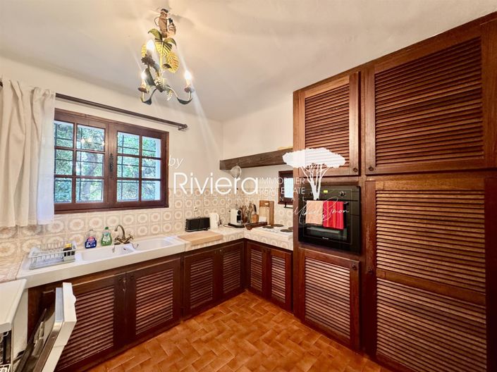 Image No.8-3 Bed House for sale