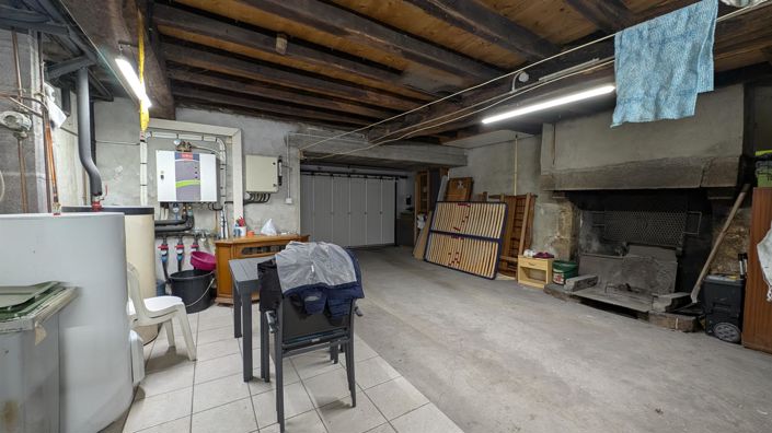 Image No.16-4 Bed House for sale