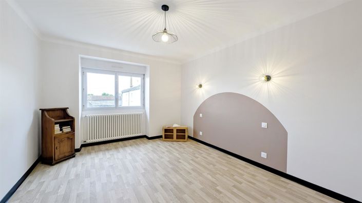 Image No.9-4 Bed House for sale