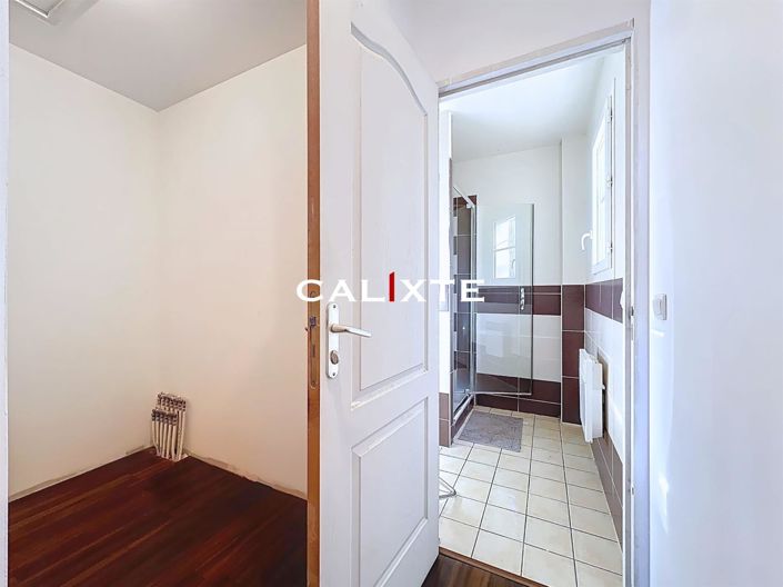 Image No.13-4 Bed House for sale