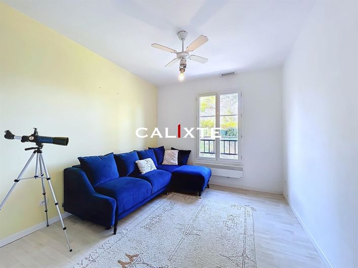 Image No.15-4 Bed House for sale