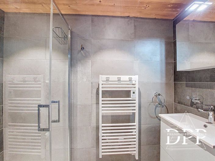 Image No.14-4 Bed House for sale