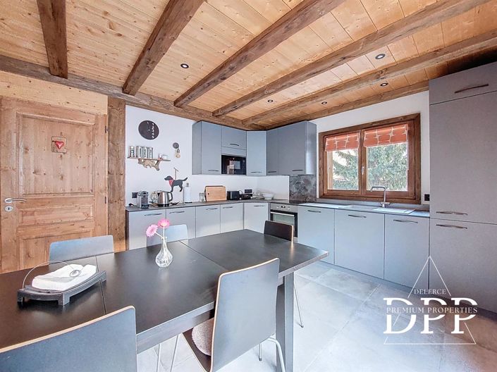 Image No.18-4 Bed House for sale