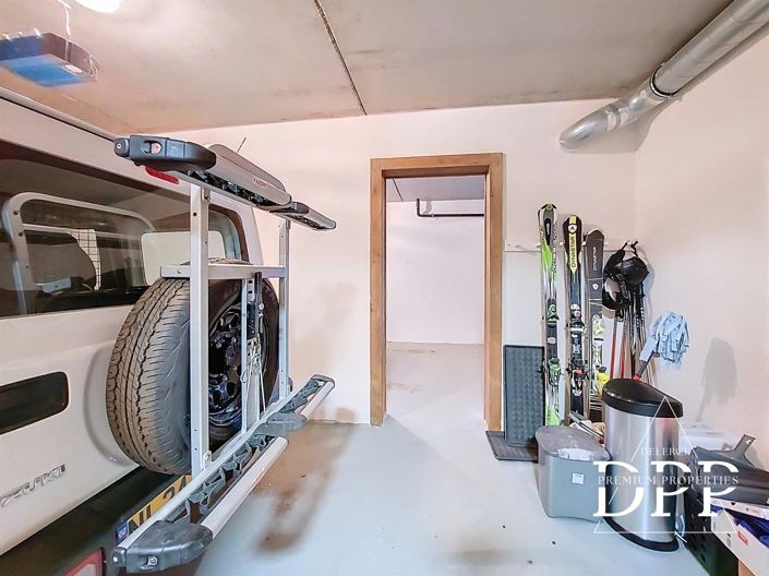 Image No.27-4 Bed House for sale