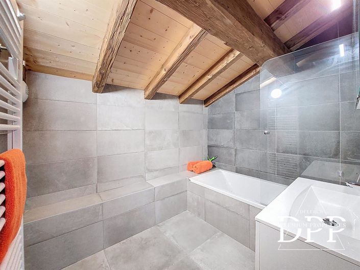 Image No.8-4 Bed House for sale