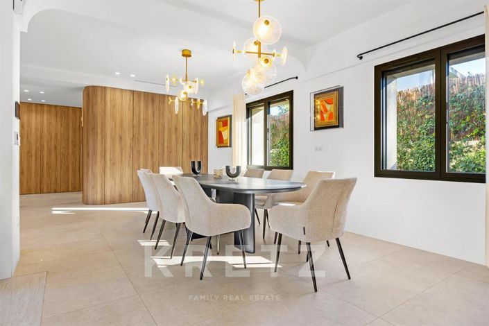 Image No.3-Propriété de 5 chambres à vendre à Saint-Tropez