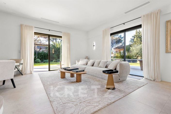 Image No.5-Propriété de 5 chambres à vendre à Saint-Tropez