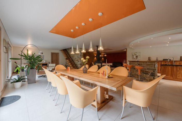 Image No.12-10 Bed House for sale