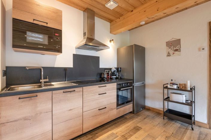 Image No.14-10 Bed House for sale