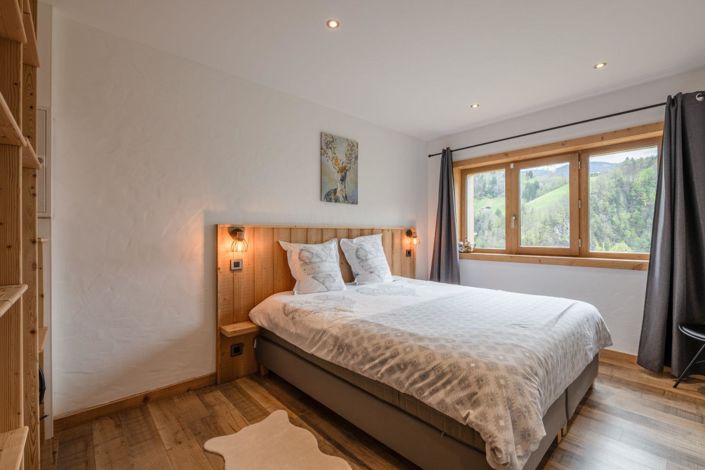 Image No.15-10 Bed House for sale