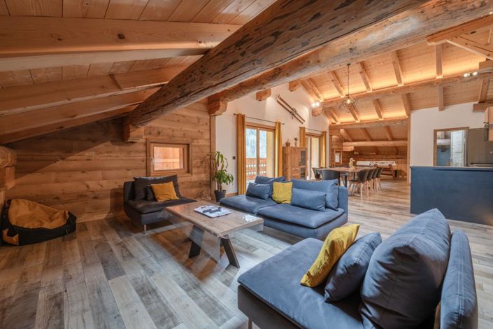 Image No.2-10 Bed House for sale