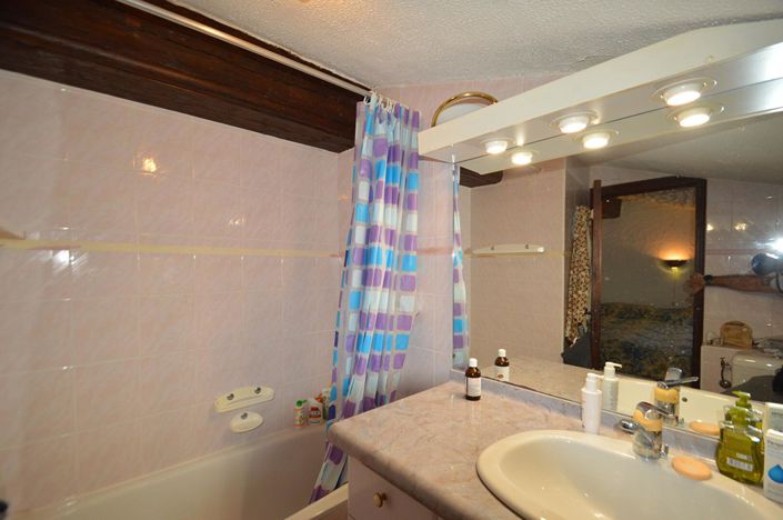 Image No.6-1 Bed House for sale