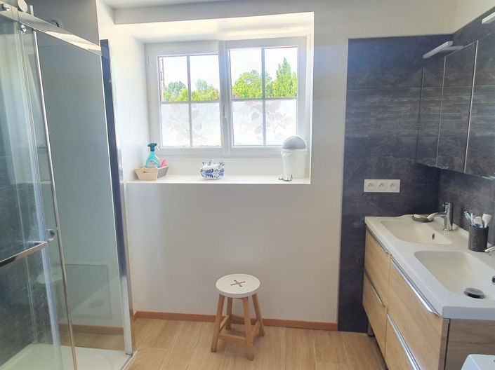 Image No.19-4 Bed House for sale