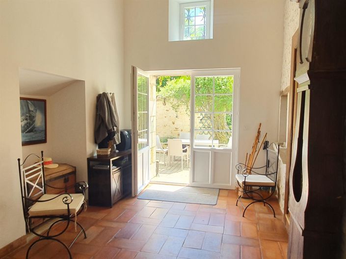 Image No.8-4 Bed House for sale