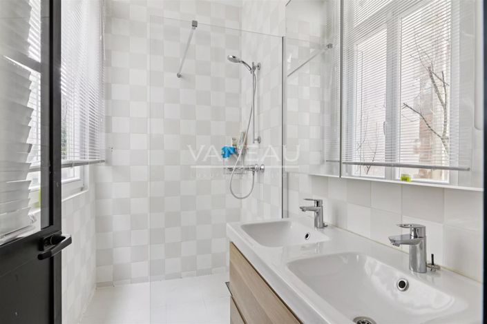 Image No.12-4 Bed Apartment for sale