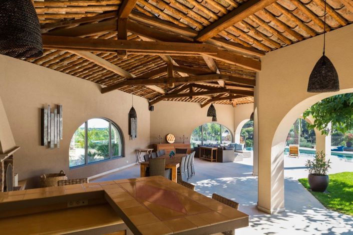 Image No.14-8 Bed House for sale