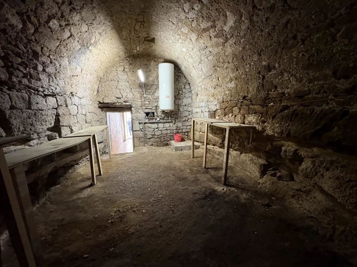 Image No.8-2 Bed House for sale