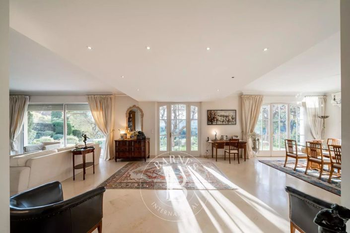 Image No.4-4 Bed House for sale