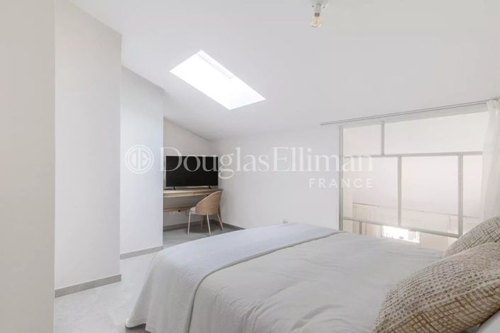 Image No.12-3 Bed Apartment for sale