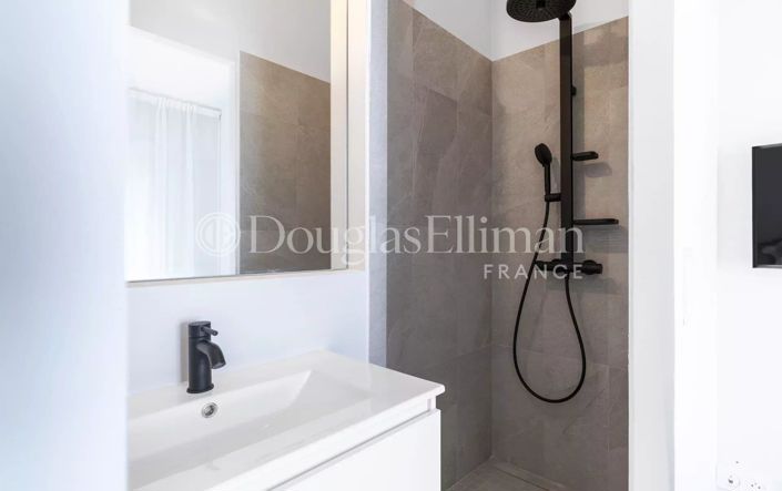 Image No.9-3 Bed Apartment for sale