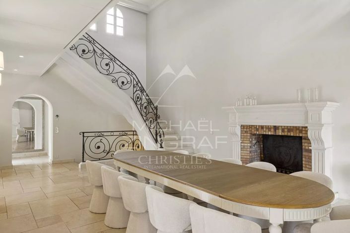 Image No.13-6 Bed House for sale