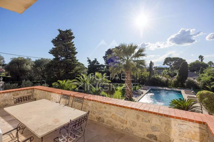 Image No.14-6 Bed House for sale