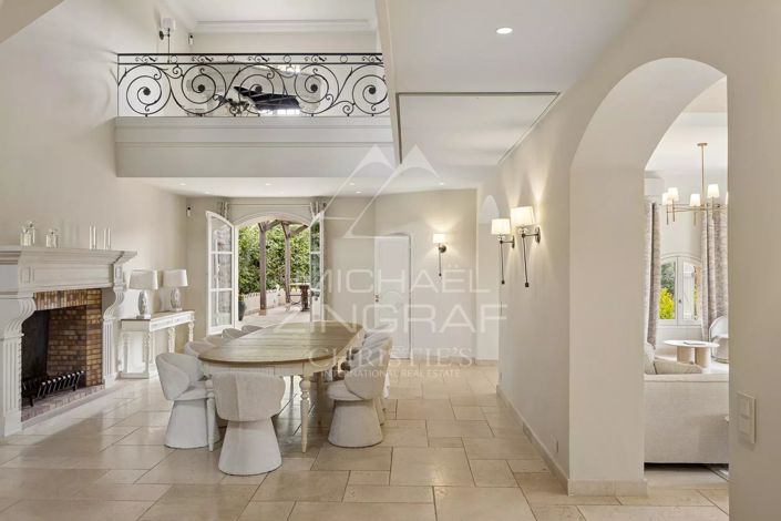 Image No.18-6 Bed House for sale