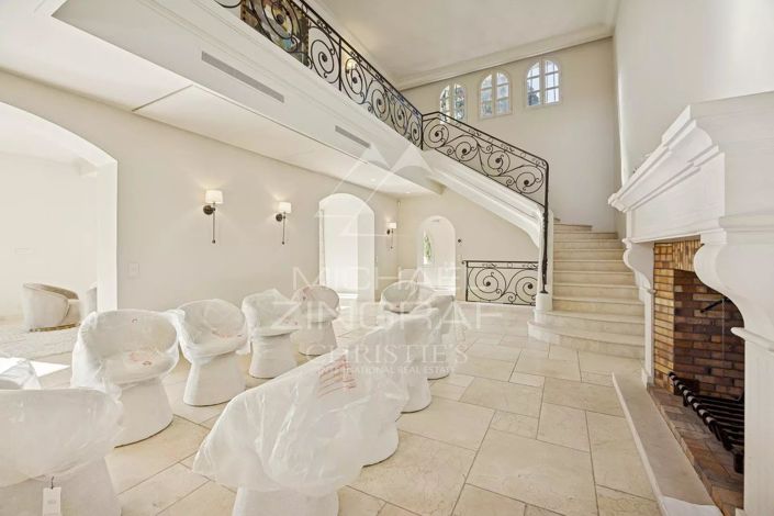 Image No.5-6 Bed House for sale