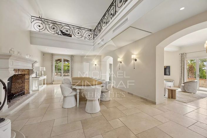 Image No.6-6 Bed House for sale