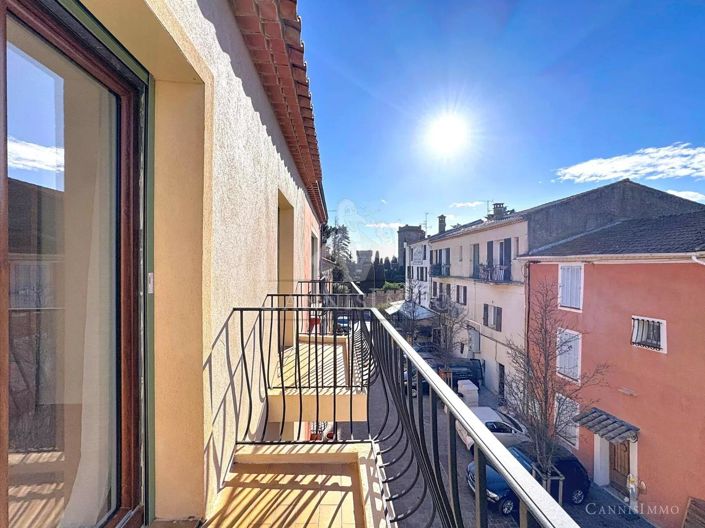 Image No.8-3 Bed Apartment for sale