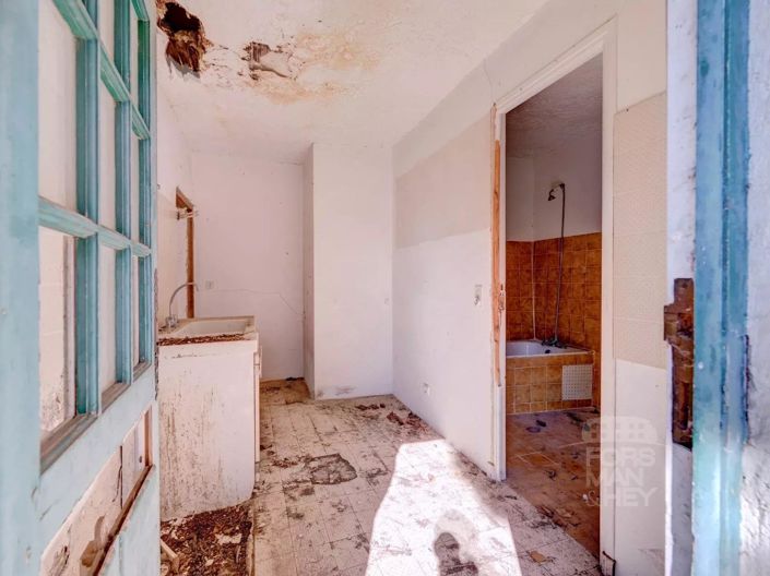 Image No.14-6 Bed House for sale