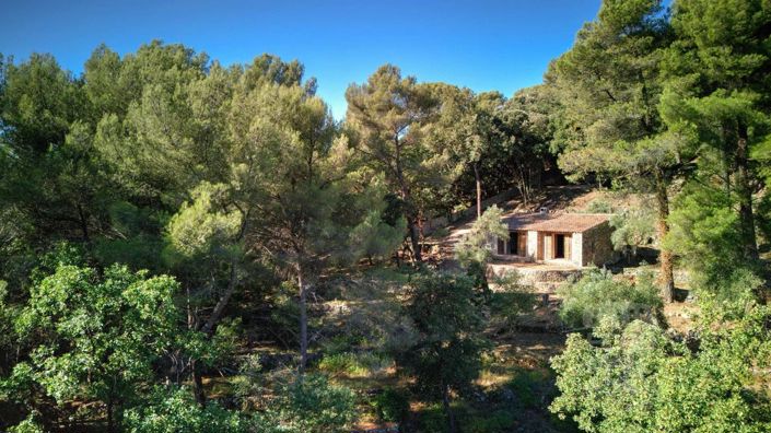 Image No.3-6 Bed House for sale